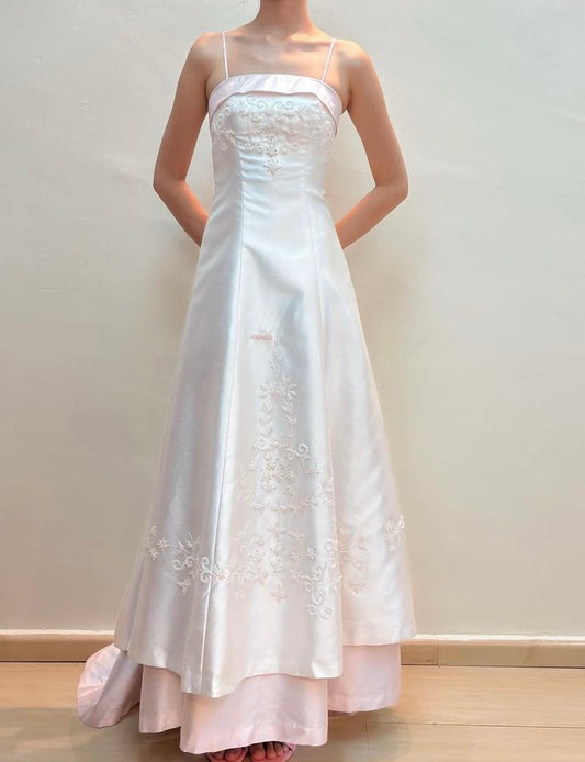 Glamouröses weißes Ballkleid A-Linie Satin langes Abendkleid DP07052