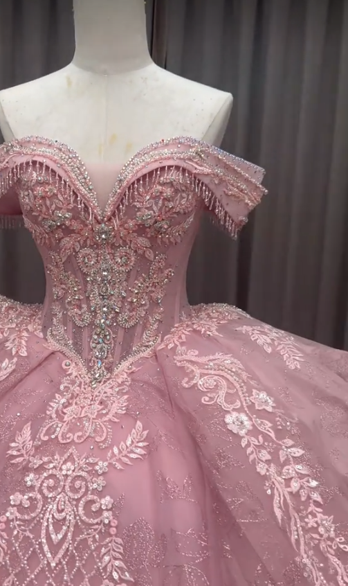 Feenrosa Ballkleid Süßes 16 Kleid Tüll Applikationen Quinceanera Kleid DP07077