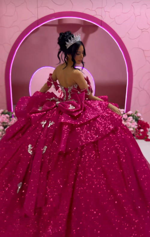 Feenhaftes Hot Pink Ballkleid Sweet 16 Kleid Pailletten Quinceanera Kleid DP07080