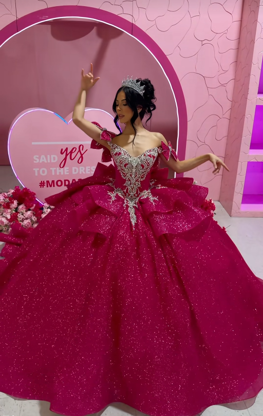 Feenhaftes Hot Pink Ballkleid Sweet 16 Kleid Pailletten Quinceanera Kleid DP07080