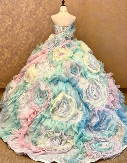 Elegantes, farbenfrohes Ballkleid für den Abschlussball, Kleid für den 16. Geburtstag, Tüll-Quinceañera-Kleid DP07148