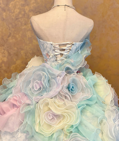 Elegantes, farbenfrohes Ballkleid für den Abschlussball, Kleid für den 16. Geburtstag, Tüll-Quinceañera-Kleid DP07148