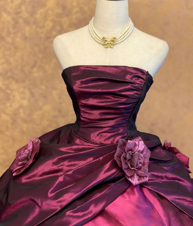 Elegantes, pflaumenfarbenes Ballkleid für den Abschlussball, süßes Ballkleid zum 16. Geburtstag, Satin Quinceanera Kleid DP07150