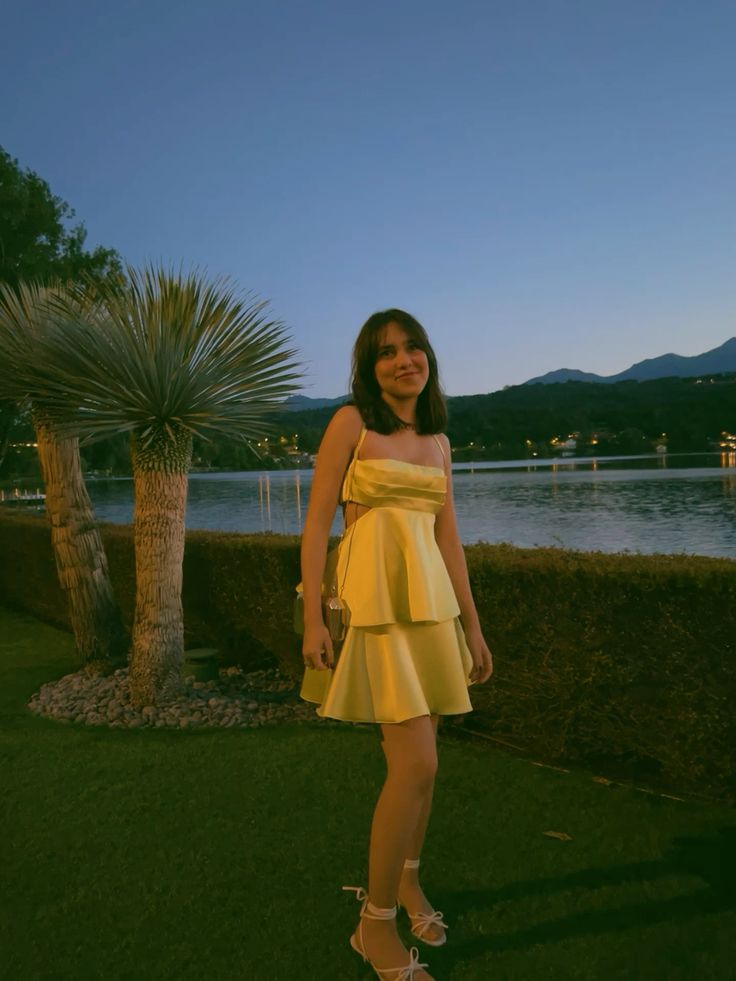 Fashion Yellow Short Birthday Dress Sheath Satin Homecoming Dress DP07208