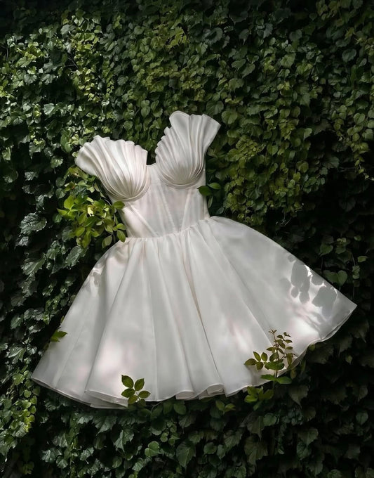 Hübsches weißes Geburtstagskleid A-Linie Satin Kurzes Homecoming-Kleid DP07275