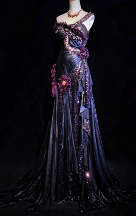 Robe de soirée longue chic et élégante en satin, coupe fourreau, violet foncé, DP07395