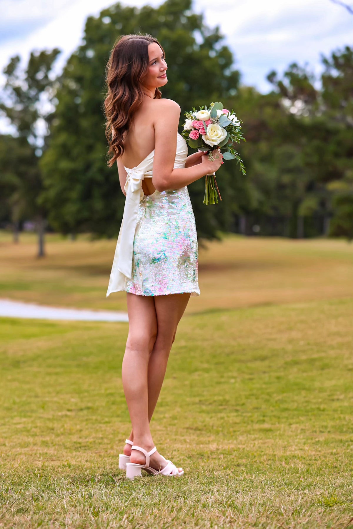 Fashion White Short Homecoming Dress Sequins Sheath Birthday Party Dress DP07580