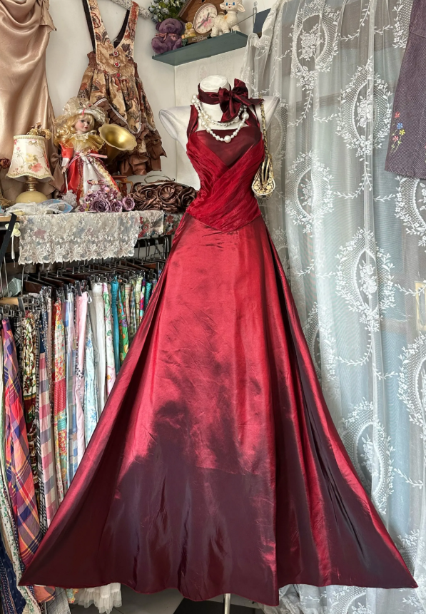 Elegant Burgundy Prom Dress A-Line Satin Long Evening Dress DP07606