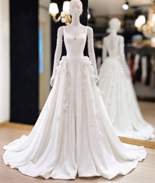 Elegantes A-Linien-Brautkleid aus Satin in Weiß DP07618