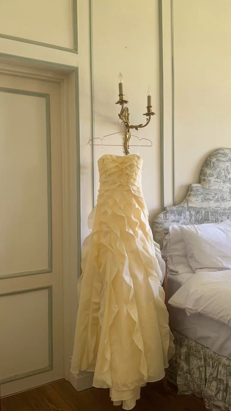 Chic Yellow Prom Dress A-Line Chiffon Long Evening Dress DP07649