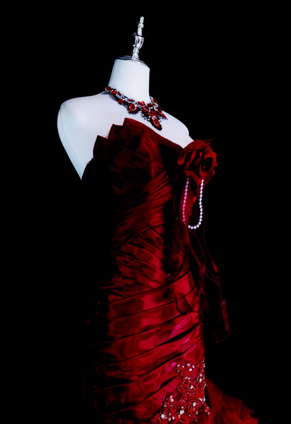 Schickes rotes Abschlussballkleid Meerjungfrau Satin langes Abendkleid DP07687