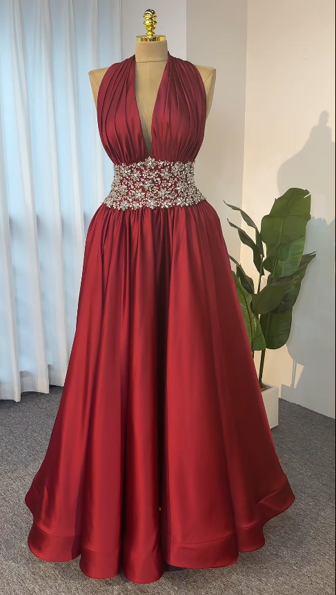 Robe de bal chic bordeaux, robe de soirée longue en satin coupe trapèze DP07694