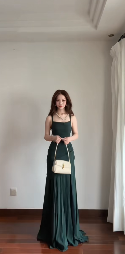 Schickes dunkelgrünes Abschlussballkleid Etuikleid Chiffon langes Abendkleid DP07738