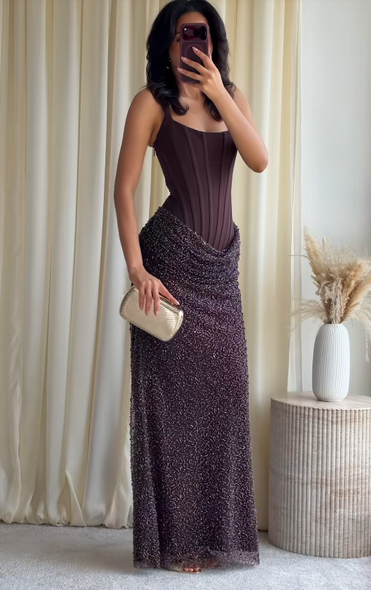 Schickes braunes Abschlussballkleid, Etuikleid aus Satin, langes Abendkleid DP07743