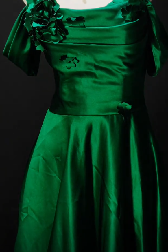 Wunderschönes grünes A-Linien-Abschlussballkleid, langes Abendkleid aus Satin DP07750