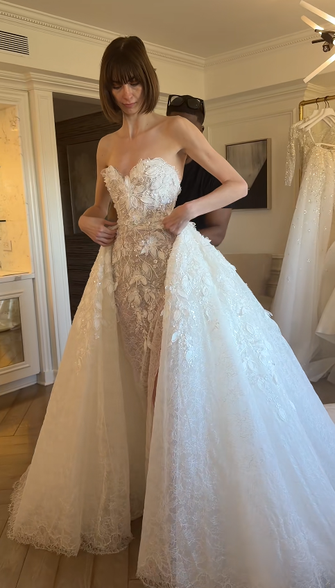 Wunderschönes weißes Brautkleid Etui-Spitzenbrautkleid DP07784