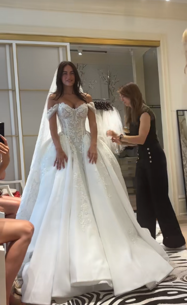 Wunderschönes weißes A-Linien-Brautkleid aus Tüll DP07790