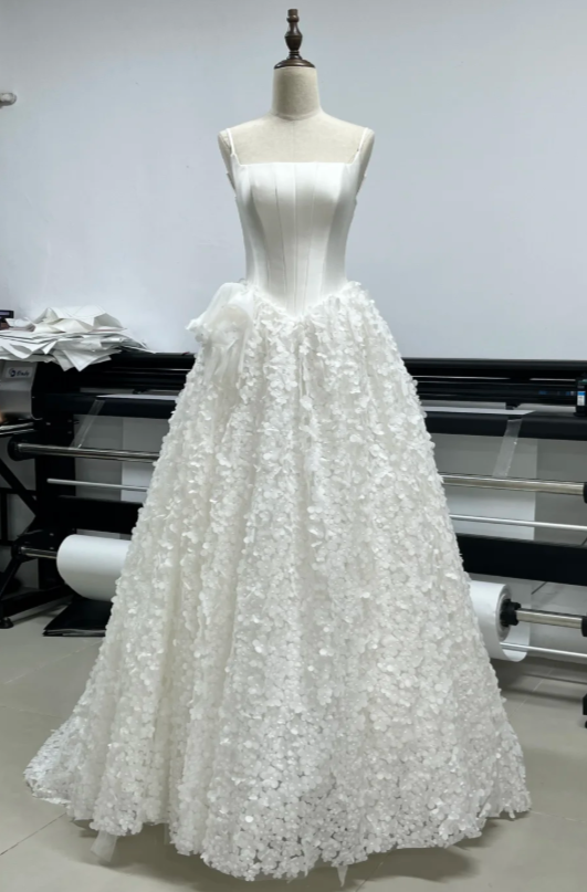 Eternal Strapless A-Line Wedding Dress White Satin Applique Bridal Dress DP07834