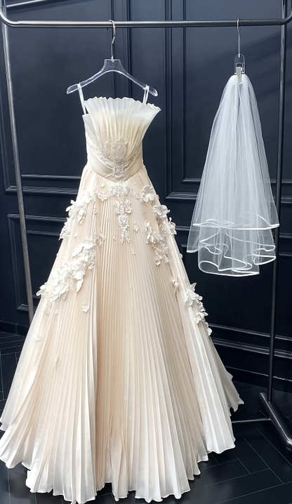 Charmante robe de mariée longue bustier coupe trapèze en mousseline blanche DP07937