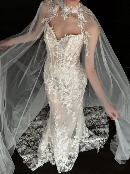 Charmante robe de mariée longue fourreau bustier en tulle blanc à appliqués DP07940