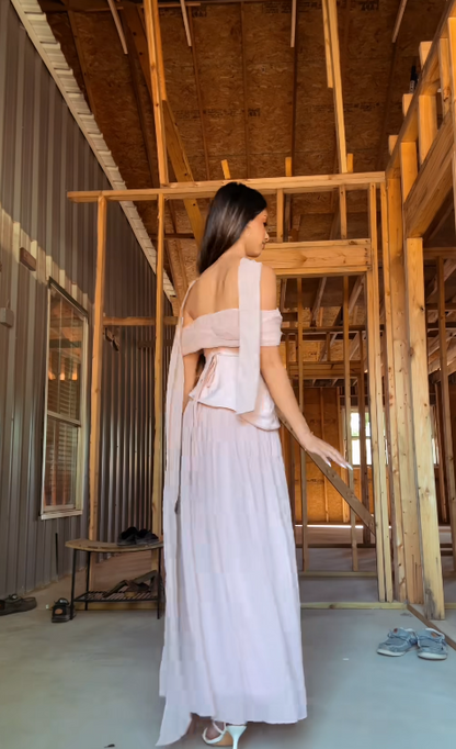 Wunderschönes schulterfreies rosa A-Linien-Abendkleid aus Chiffon DP07946