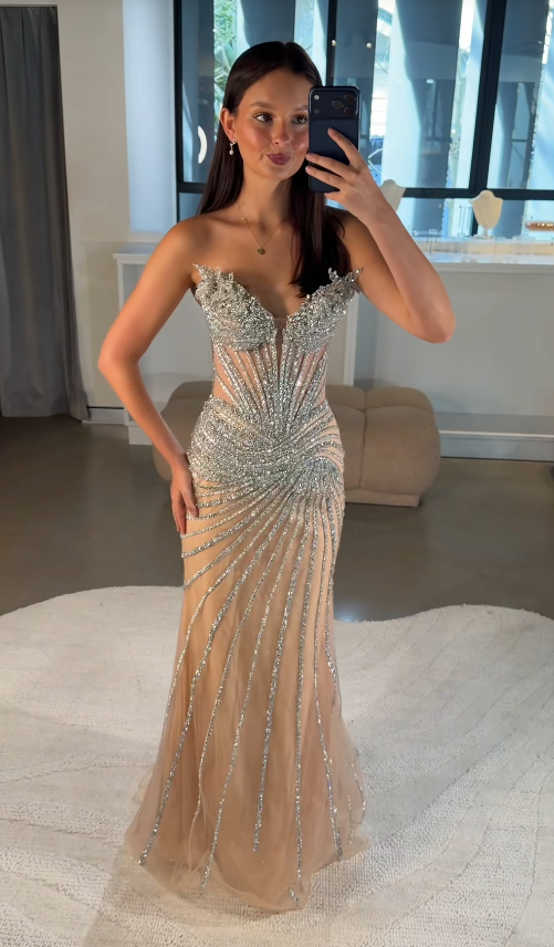 Elegantes langes Abendkleid aus Tüll mit Perlenbesatz, champagnerfarbenes Ballkleid DP08000