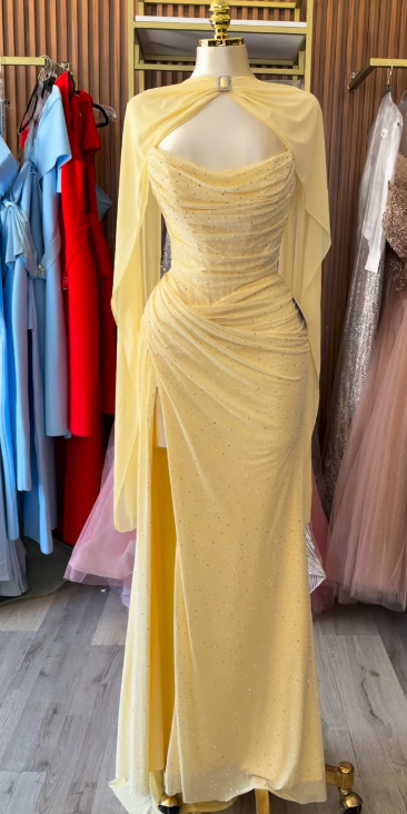 Schönes langes Abendkleid aus Chiffon in Etui-Passform, gelbes Ballkleid DP08037