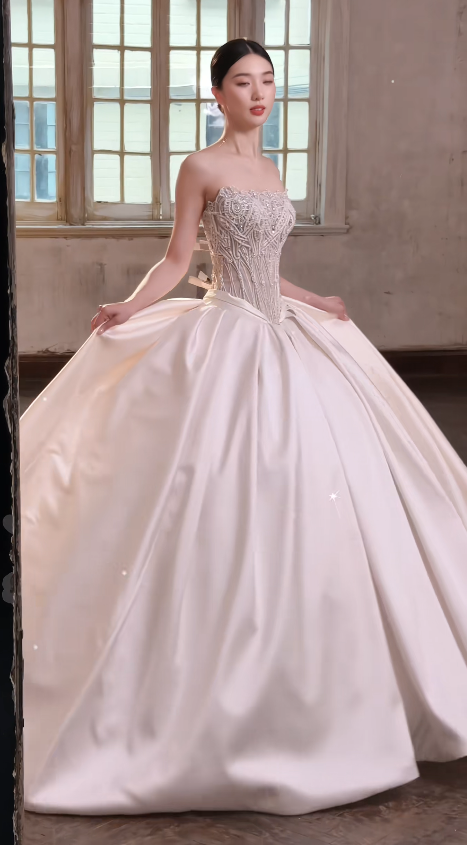 Simple Strapless Bridal Gown A-Line Satin Wedding Dress White Bridal Dress DP08056