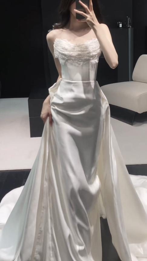 Pretty White Bridal Gown Sheath Satin Long Wedding Dress DP08186