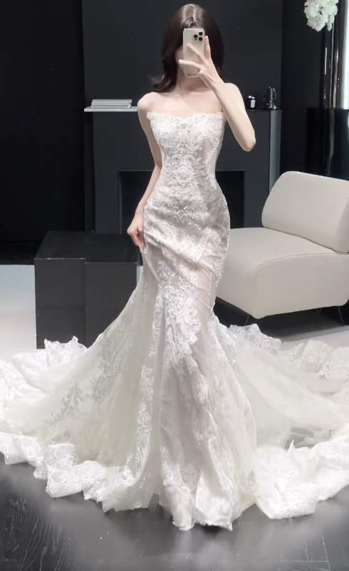 Pretty White Bridal Gown Sheath Lace Beaded Long Wedding Dress DP08188