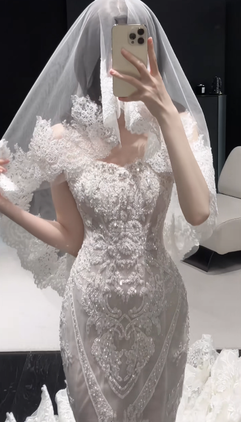 Pretty White Bridal Gown Sheath Lace Beaded Long Wedding Dress DP08188