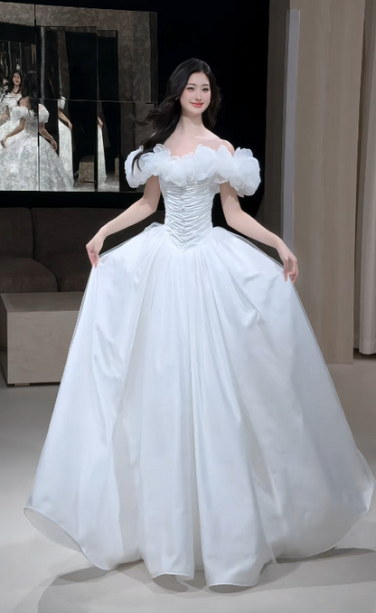 Pretty White Bridal Gown A-Line Tulle Long Wedding Dress DP08196