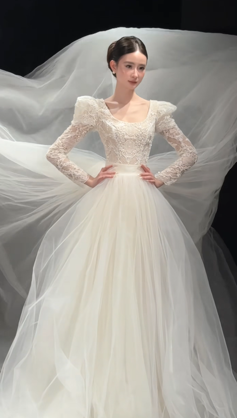 Pretty White Bridal Gown A-Line Tulle Long Wedding Dress DP08197