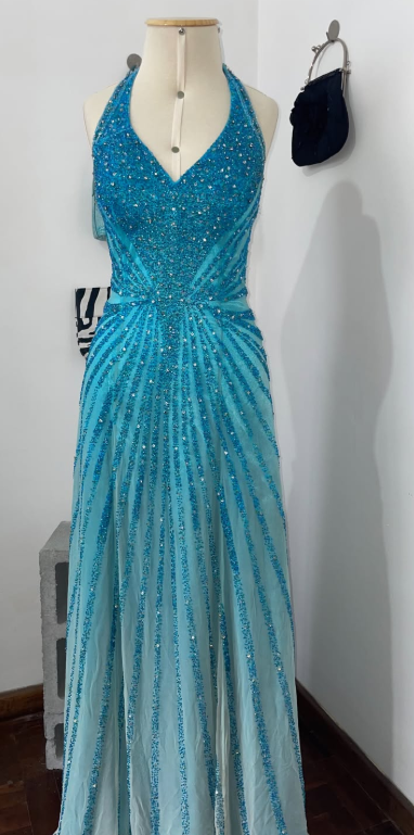 Elegantes blaues Abendkleid aus Chiffon mit Pailletten und figurbetonter Silhouette DP08212