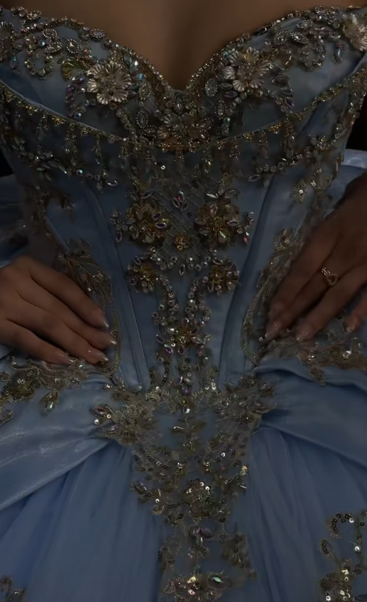 Magnifique robe de bal bleu pour 16 ans, avec appliqués et tulle, robe de quinceañera DP08245