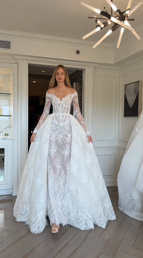 Glam White Bridal Gown A-Line Lace Long Wedding Dress DP08250