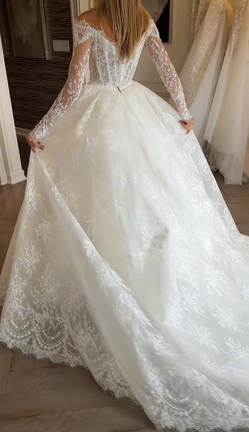 Glam White Bridal Gown A-Line Lace Long Wedding Dress DP08250