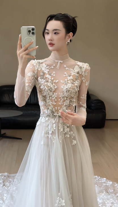 Robe de mariée blanche glamour en tulle coupe trapèze longue DP08252