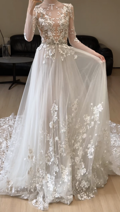Robe de mariée blanche glamour en tulle coupe trapèze longue DP08252