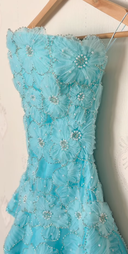 Niedliches kurzes blaues Ballkleid, Etui-Kleid aus Tüll mit Pailletten, Geburtstagskleid DP08270