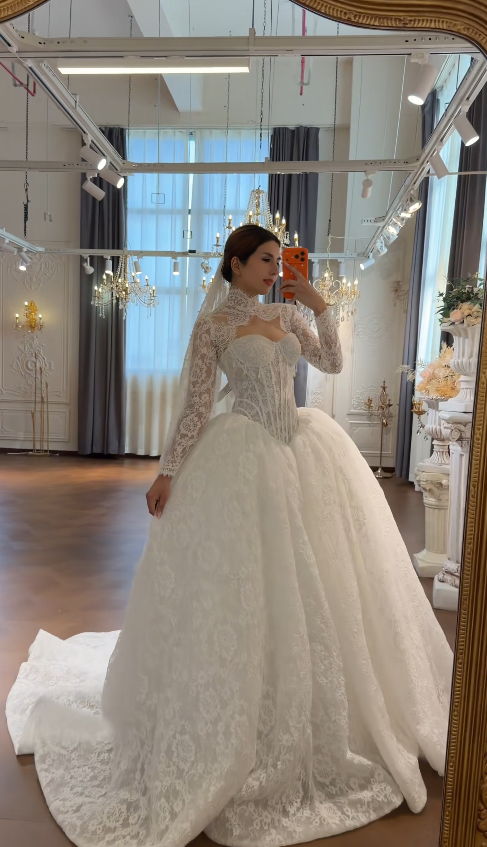Glam A-Line Lace Long Wedding Dress White Bridal Gown DP08301
