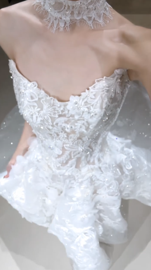 Glam A-Line Tulle Appliques Long Wedding Dress White Bridal Gown DP08305