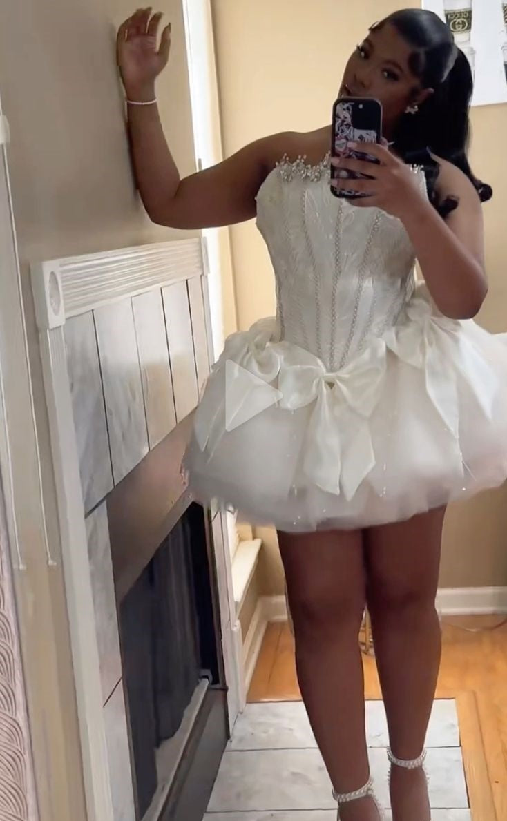 Sexy Ball Gown Strapless White Tulle Short Summer Birthday Dress Hoco Dress Birthday Outfit 18th Birthday Mini Party Dresses DP1047