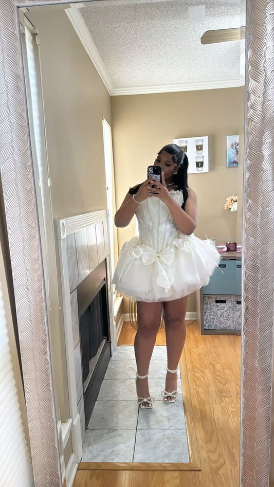 Sexy Ball Gown Strapless White Tulle Short Summer Birthday Dress Hoco Dress Birthday Outfit 18th Birthday Mini Party Dresses DP1047