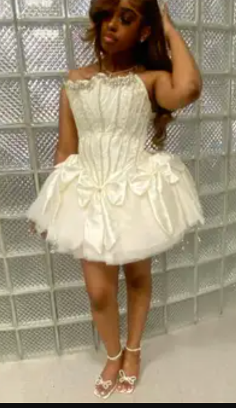 Sexy Ball Gown Strapless White Tulle Short Summer Birthday Dress Hoco Dress Birthday Outfit 18th Birthday Mini Party Dresses DP1047