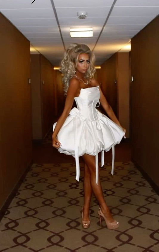 Sexy Ball Gown Strapless Satin White Short Summer Birthday Dress Hoco Dress Birthday Outfit 18th Birthday Mini Party Dresses DP1065