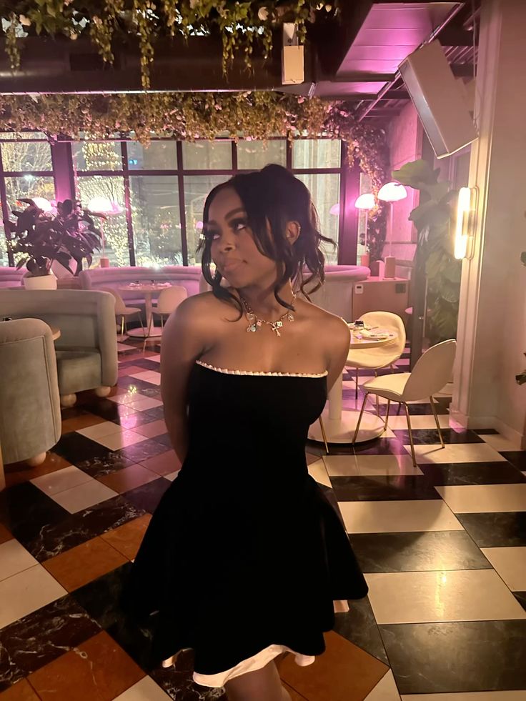Pretty A line Strapless Black Velvet Sleeveless Summer Birthday Dress Hoco Dress Birthday Outfit 19th Birthday Mini Cocktail Dresses DP1174