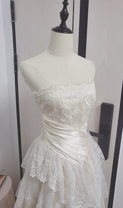 Classy Strapless Lace Flowers Feathers Ball Gown,White A Line Prom Wedding Dress Y8597 main image 0