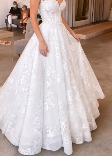 Romantic Bridal Gown Ball Gown Sweetheart White Lace Wedding Dresses Minimalist Bridal Gowns DP1189