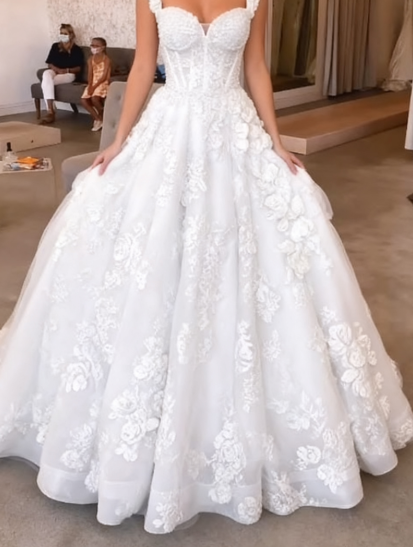 Romantic Bridal Gown Ball Gown Sweetheart White Lace Wedding Dresses Minimalist Bridal Gowns DP1189